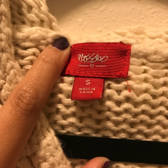 Button Down Hooded Cardigan - Picture 3 of 3